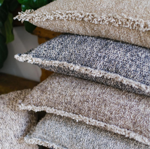13 Hub Lane Brentwood Lumbar Pillow - Thumbnail 4