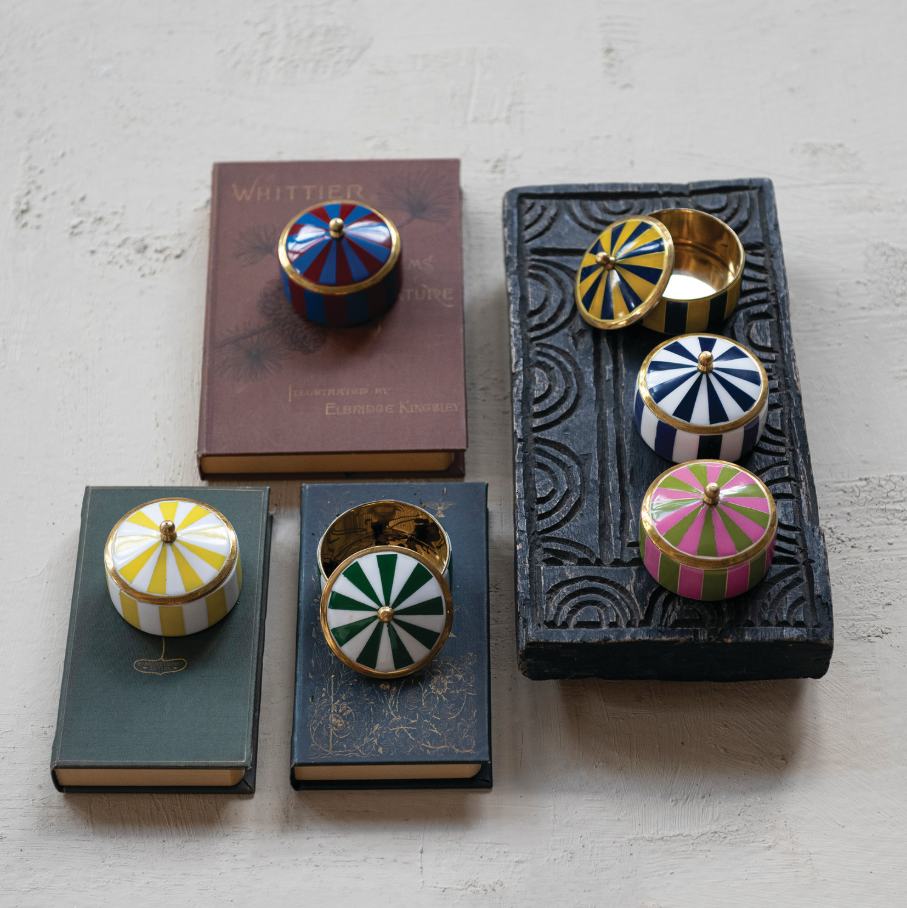 Round Striped Box