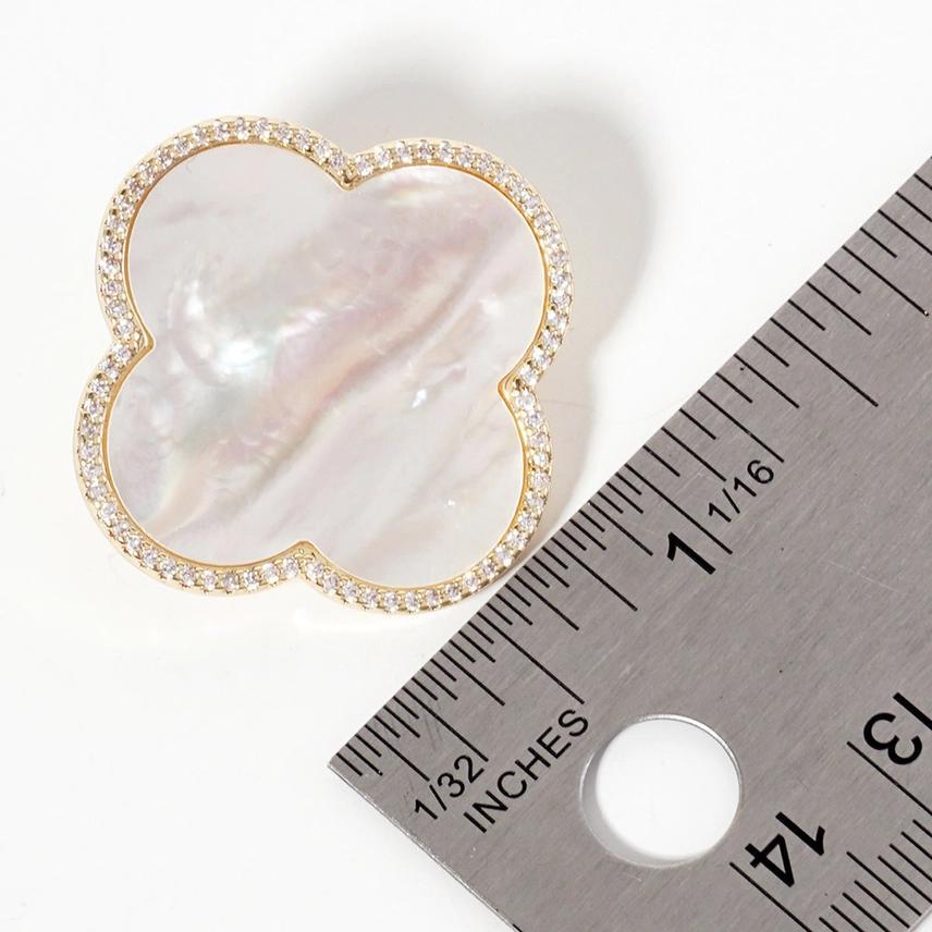 Gold Quatrefoil Pin Brooch