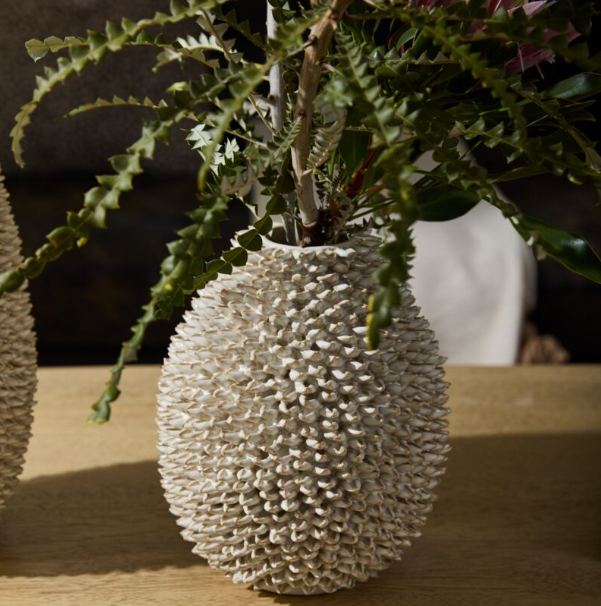 Ismene Vase - 13 Hub Lane   |  