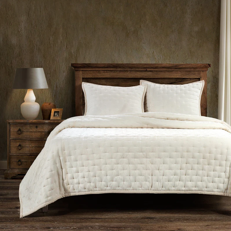 Stella Faux Silk Velvet Pintuck 3PC Quilt Set - Thumbnail 5