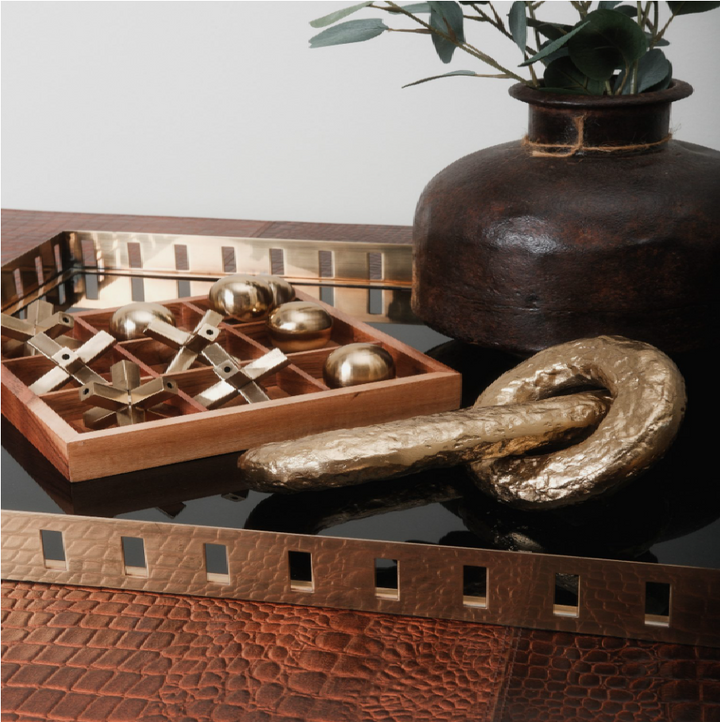 Lady Leather Coffee Table