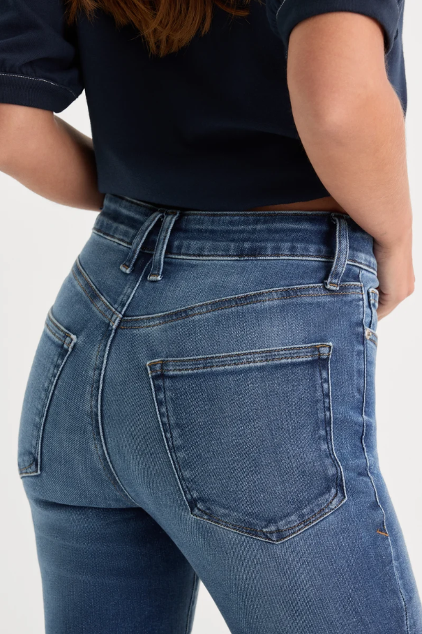 Good Petite Bootcut Jeans, Newcrest