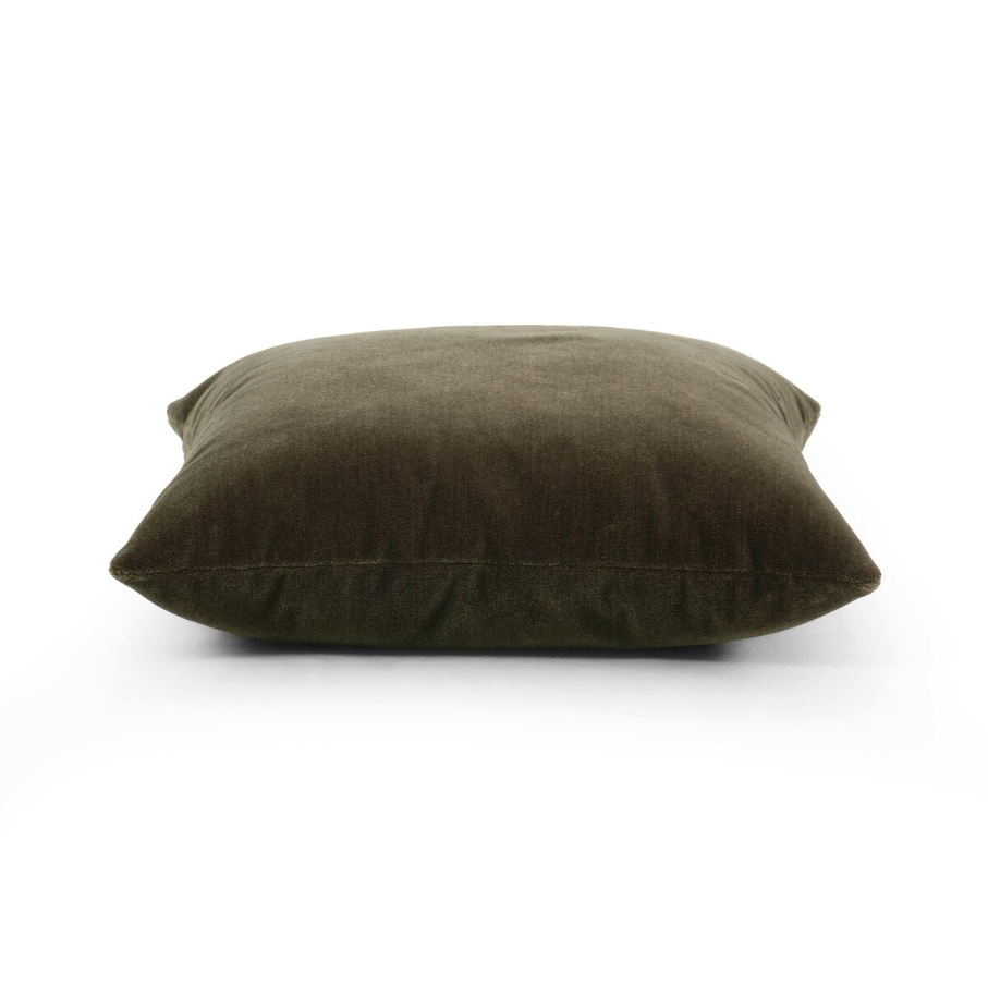 Bridger Pillow, Monte Olive
