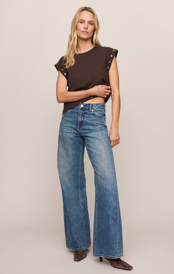 Camino Grommet Muscle Tee, Dark Chocolate