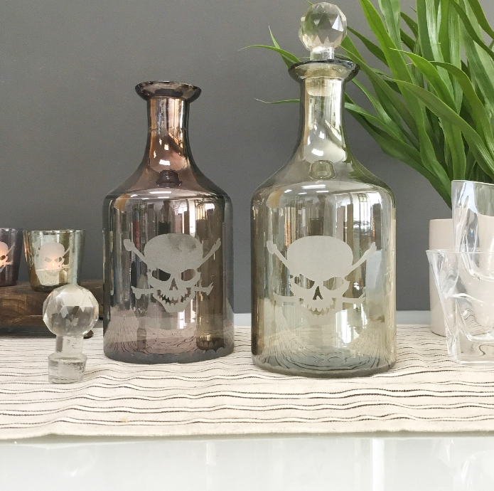 Skull Crystal Top Decanter - Thumbnail 2