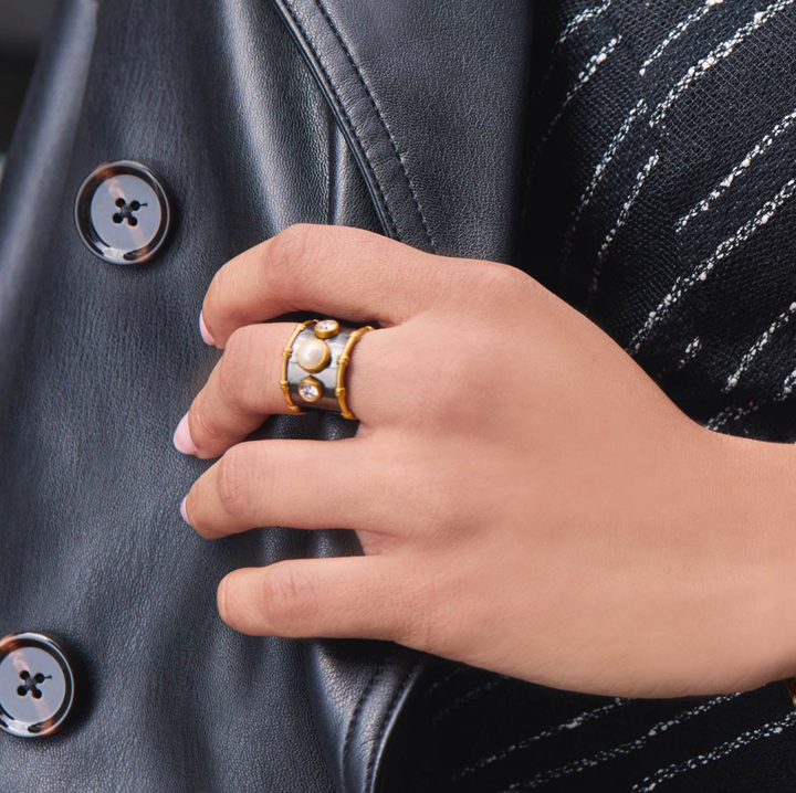 Julie Vos Tribeca Ring, Pearl