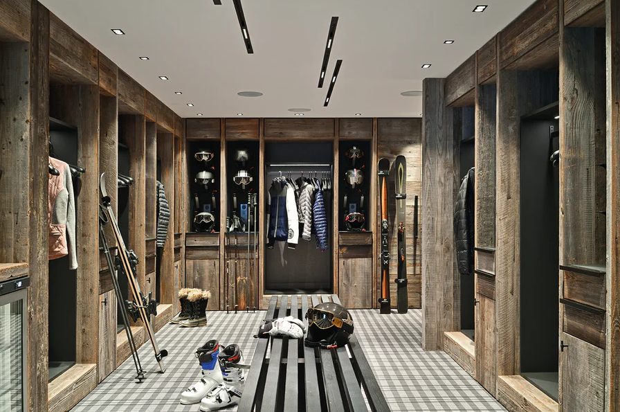 Alpine Elegance: High-End Mountain Homes