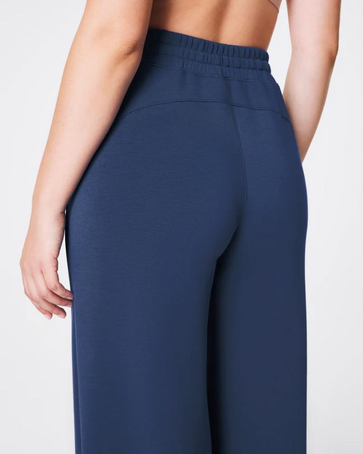 Spanx AirEssentials Wide Leg Pant, Timeless Navy - 13 Hub Lane   |  Wide Leg Sweats