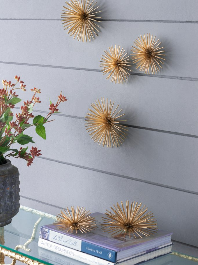 Spiked Sunburst Statuary - 13 Hub Lane   |  