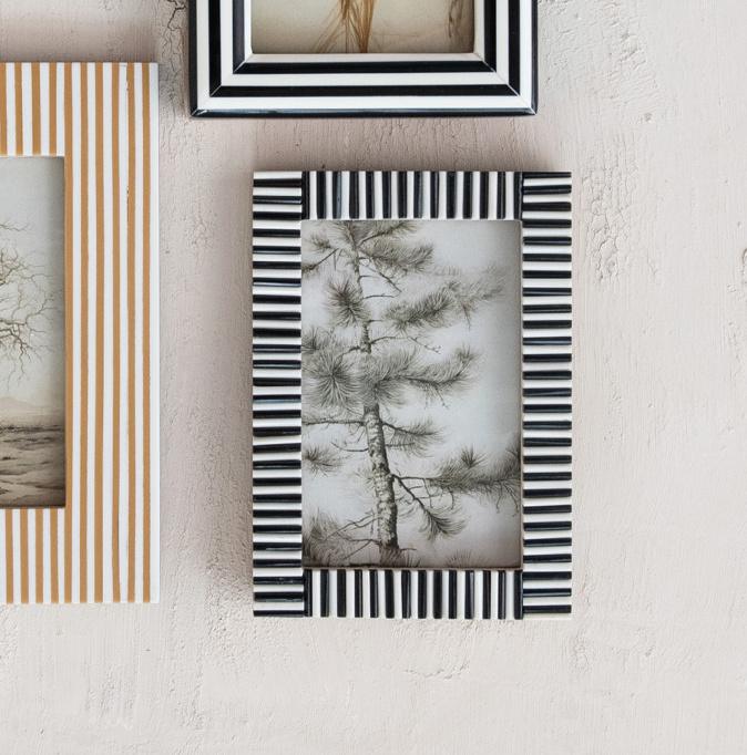 Resin Striped Photo Frame, White & Black - 13 Hub Lane   |  