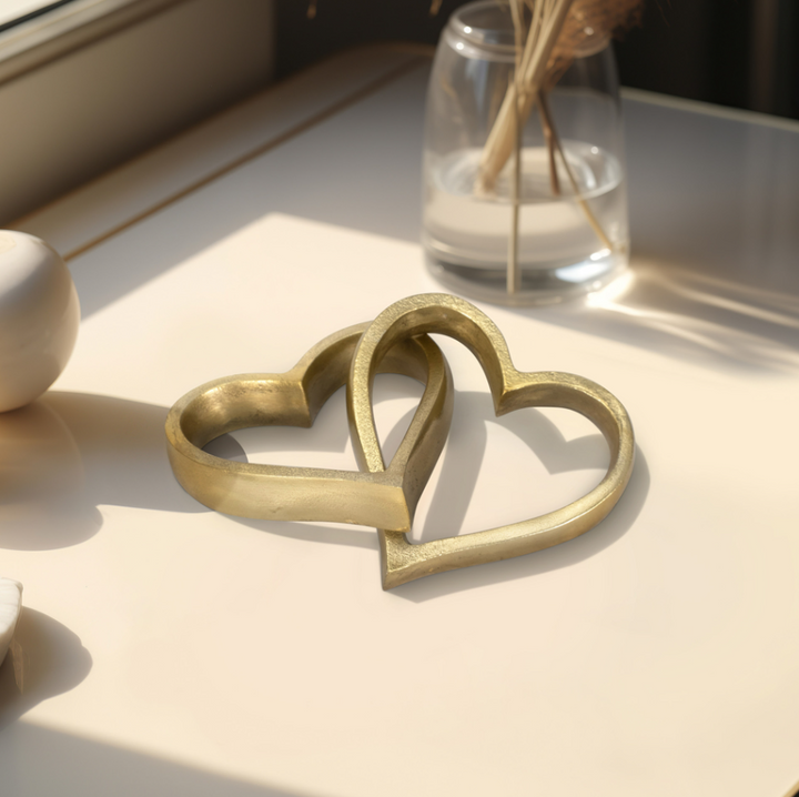 Metal Linked Hearts - 13 Hub Lane   |  Gold Deco