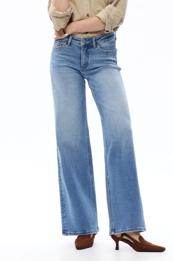 New York 32", Mid-Rise Wide Leg, Medium Blue - 13 Hub Lane   |  