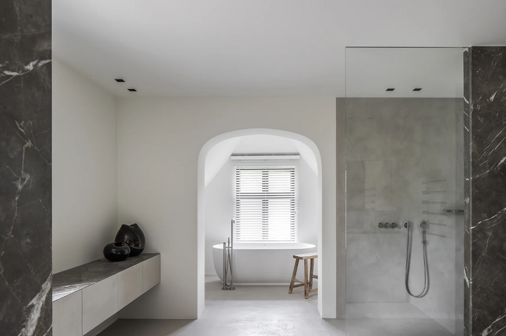 Sophisticated Elegance: Dennis T'Jampens