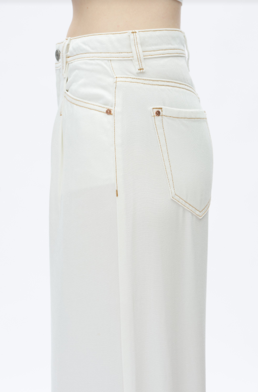 High Rise Pleated Wide Leg Jeans, White - 13 Hub Lane   |  Wide Leg Jeans