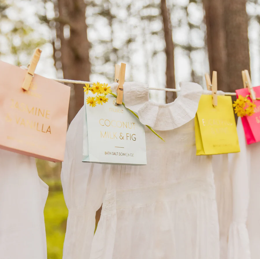 Coconut Milk & Fig Mini Bath Salt Soak - 13 Hub Lane   |  