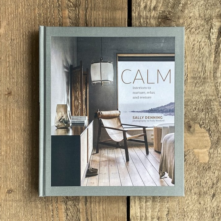 Calm - 13 Hub Lane   |  Architecture & Design Books