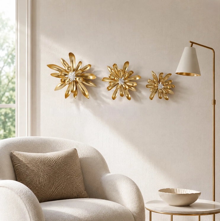 Hanna Gold Wall Flower
