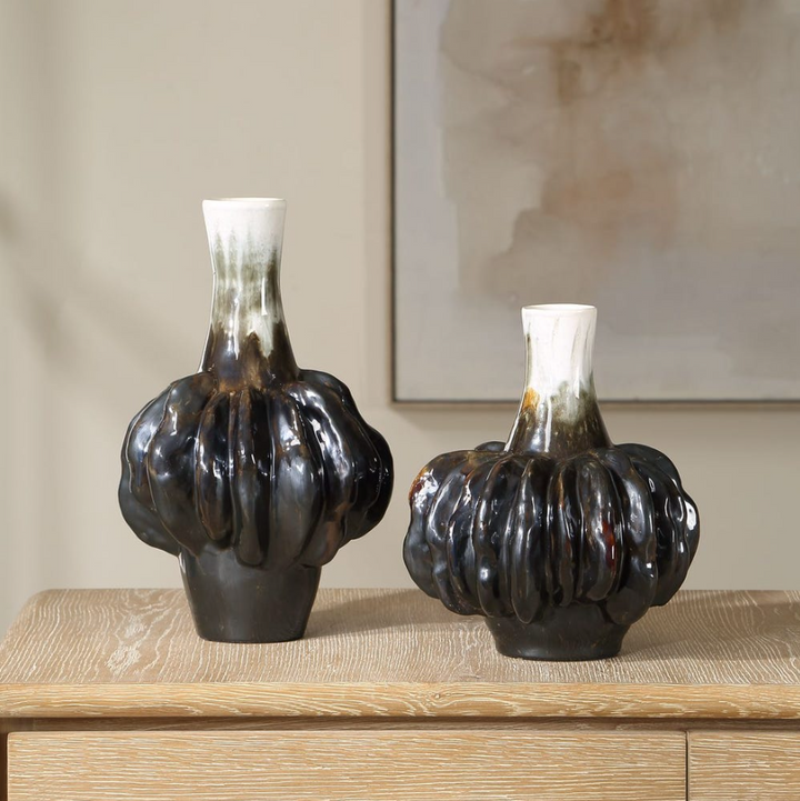 Umbrian Vase - 13 Hub Lane   |  