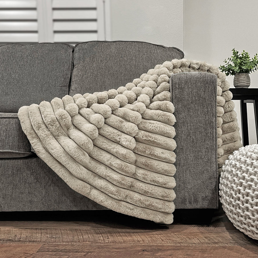 Puffy Faux Fur Throw, Fog