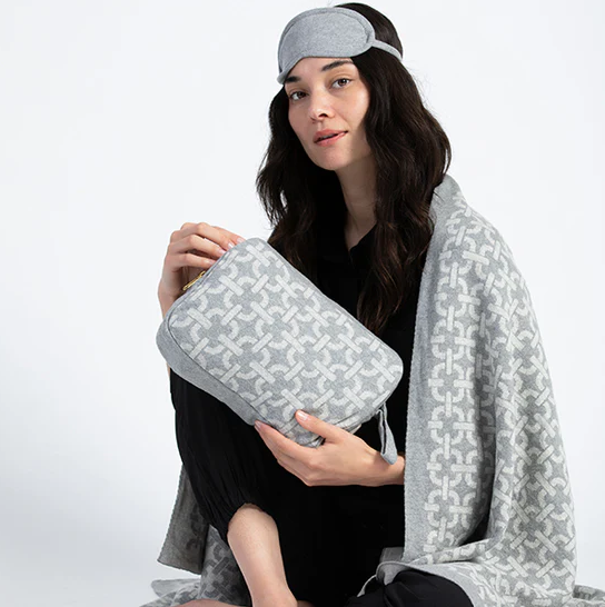 Travel Blanket Chain - 13 Hub Lane   |  Travel Blankets