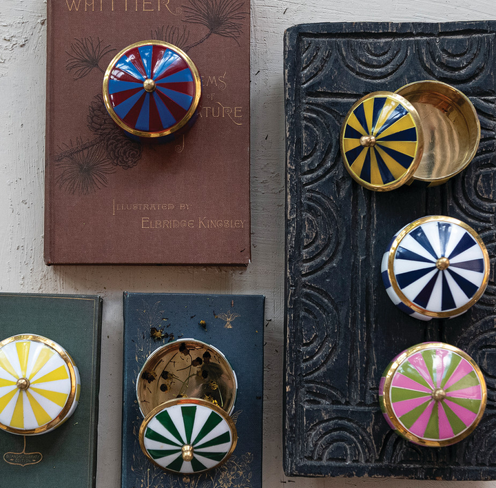 Round Striped Box