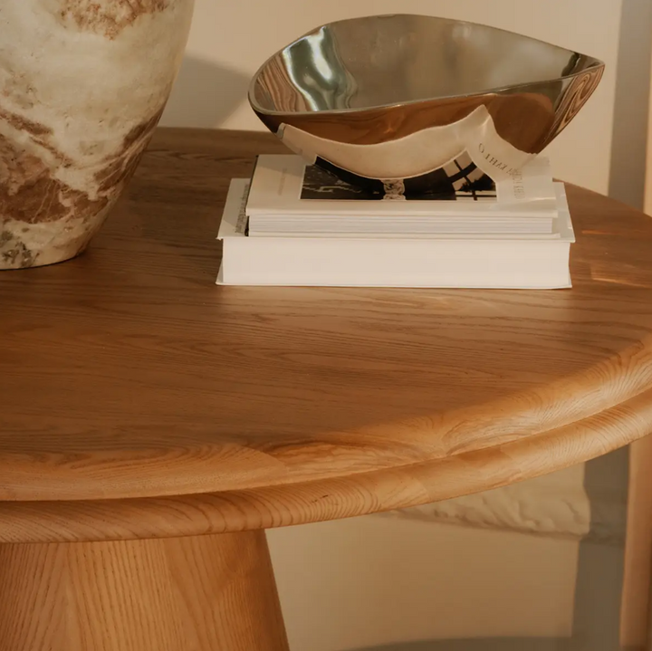 Tutto Café Table - 13 Hub Lane   |  