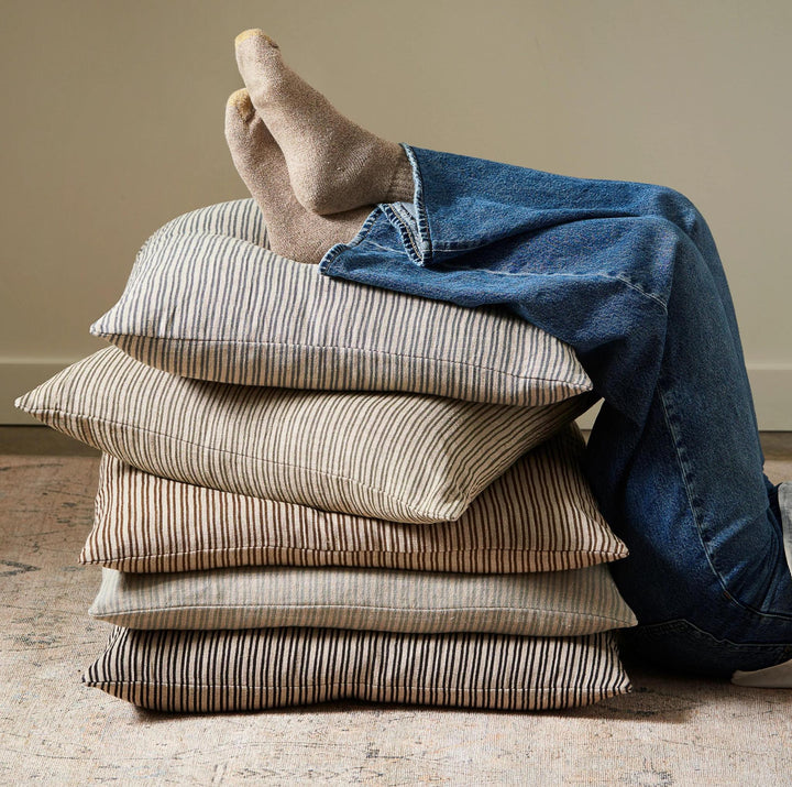 Wren Pillow, Blue