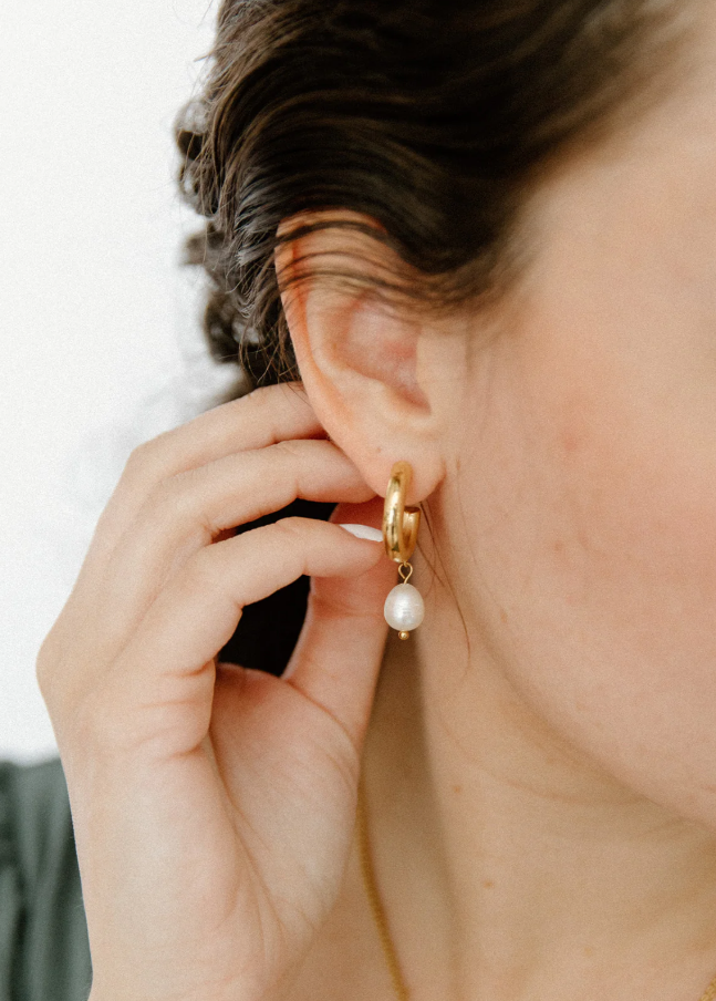 Sandy Hoops - 13 Hub Lane   |  