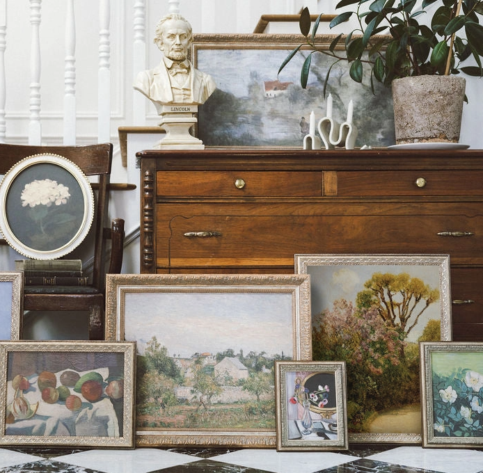 Hermitage Pontoise - 13 Hub Lane   |  Small Wall Art