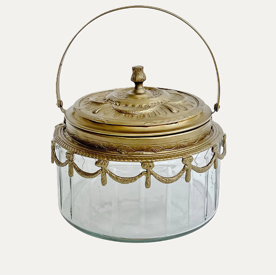 Grande Vanity Jar w/ Handle - 13 Hub Lane   |  