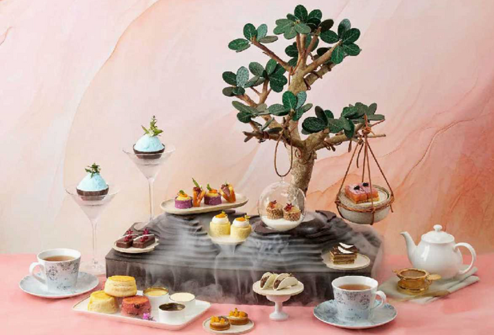 150 Tea Houses You Need to Visit Before You Die - 13 Hub Lane   |  Travel Books