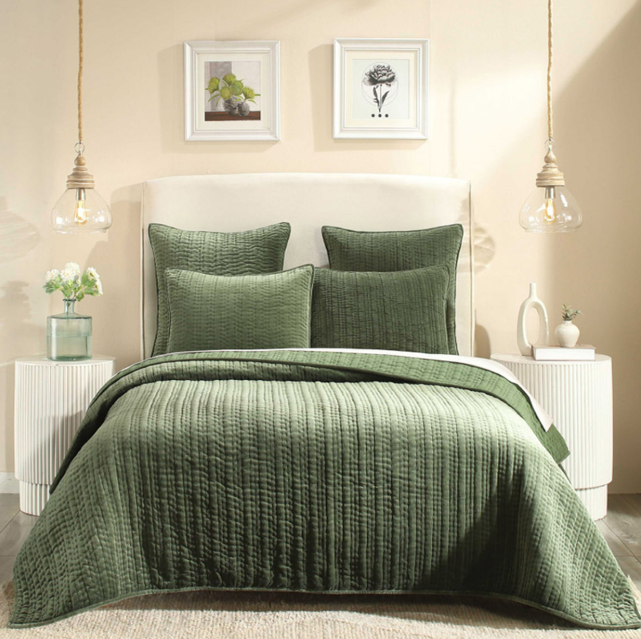 Ashley Velvet Quilt and Shams - Thumbnail 3