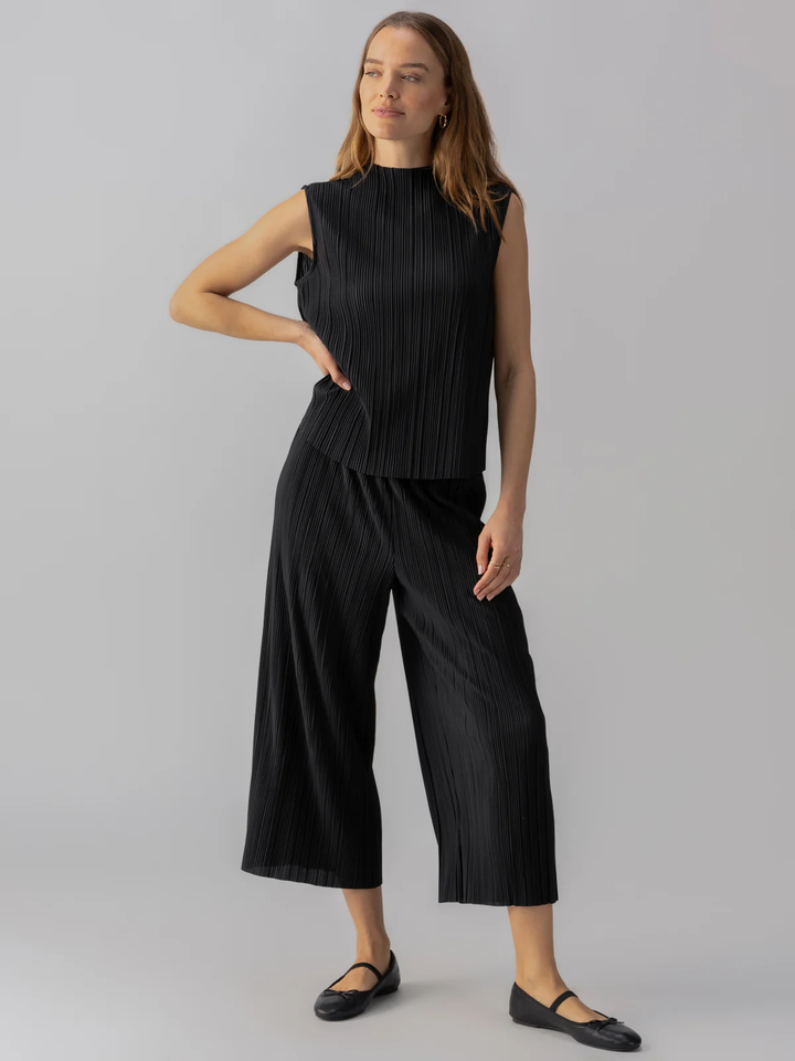 PLISSE SEMI HIGH RISE CULOTTE BLACK