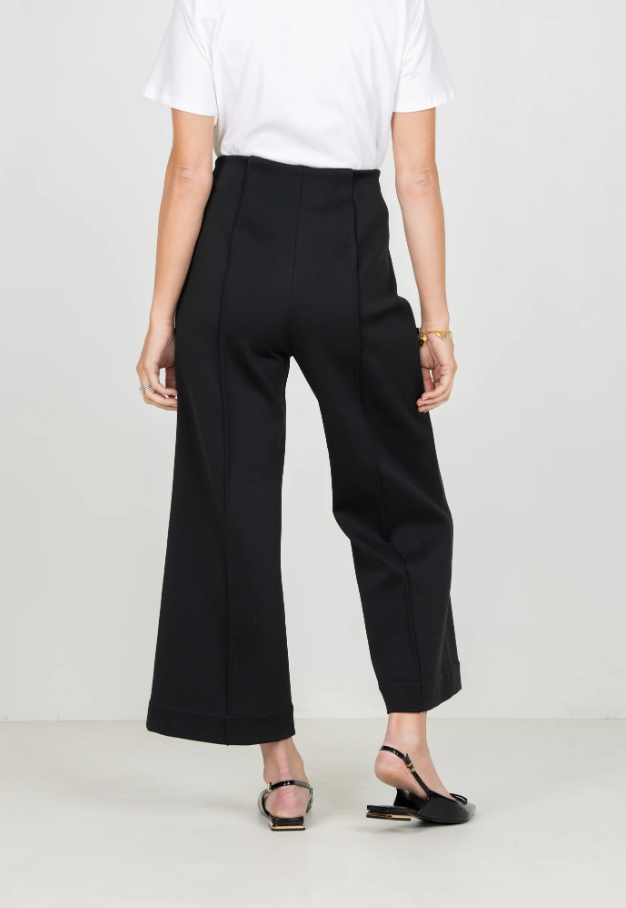 Cropped Piper - Black