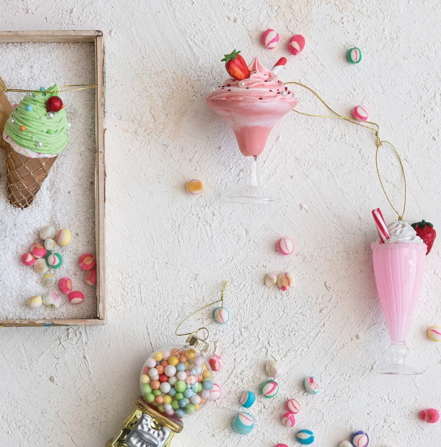 Berry Whipped Drink w/ Straw Glass Ornament