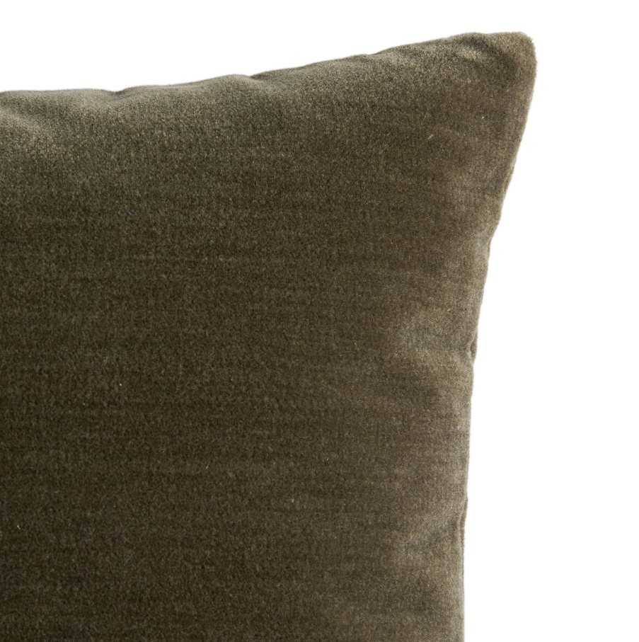 Bridger Pillow, Monte Olive