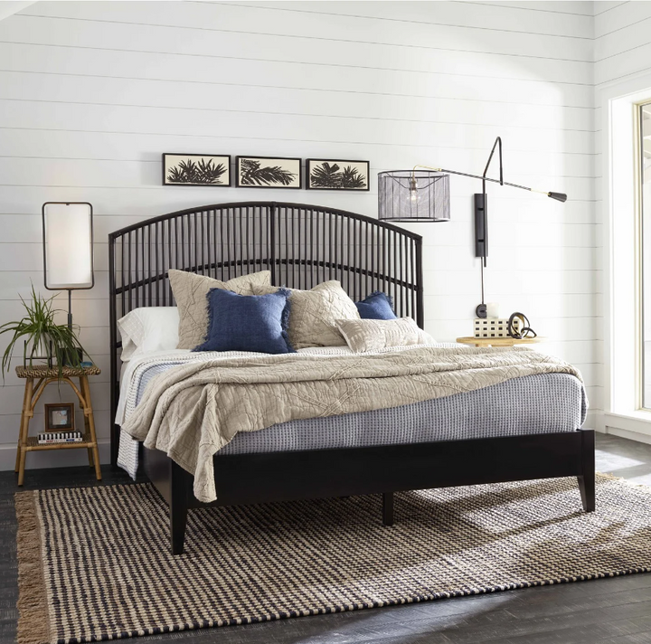 Blackadore Caye Bed