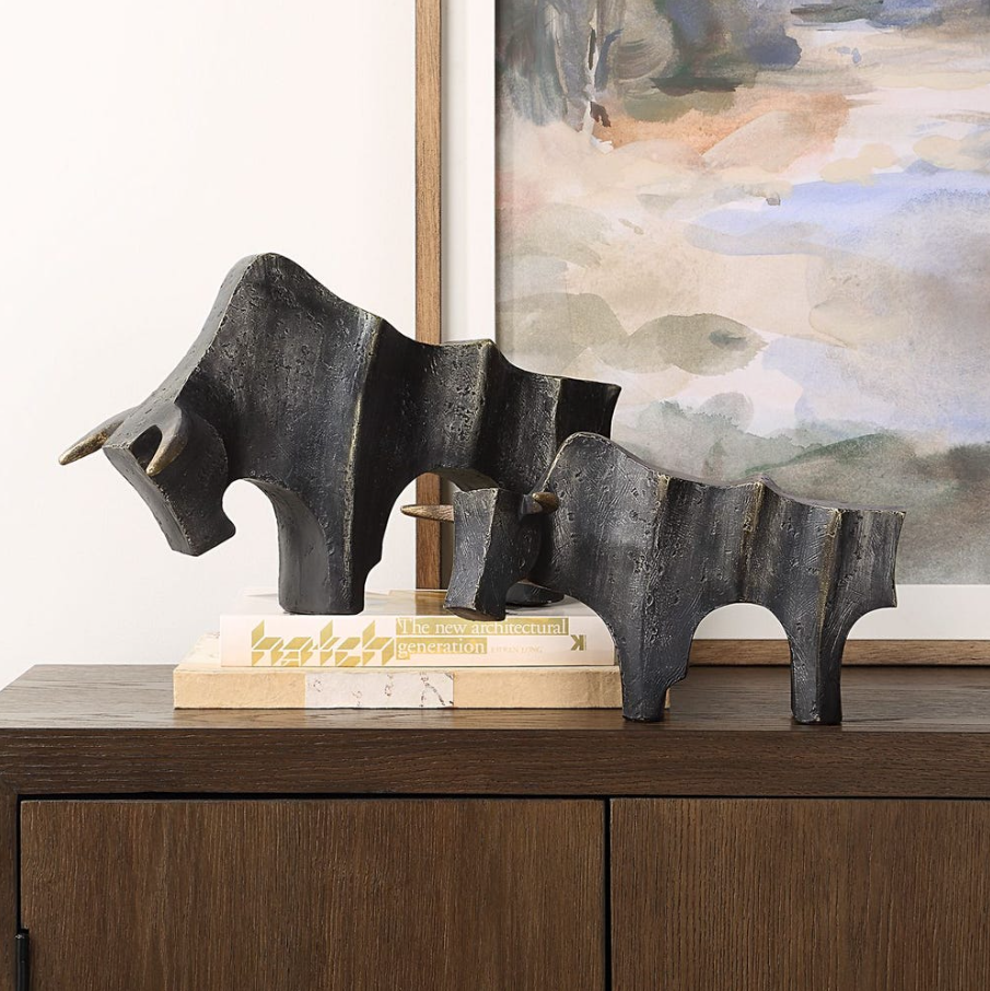 Regal Bull Sculpture - 13 Hub Lane   |  
