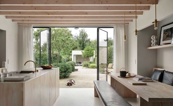 am designs - 13 Hub Lane   |  