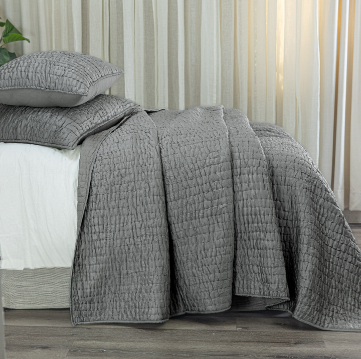 Hadon, Grey