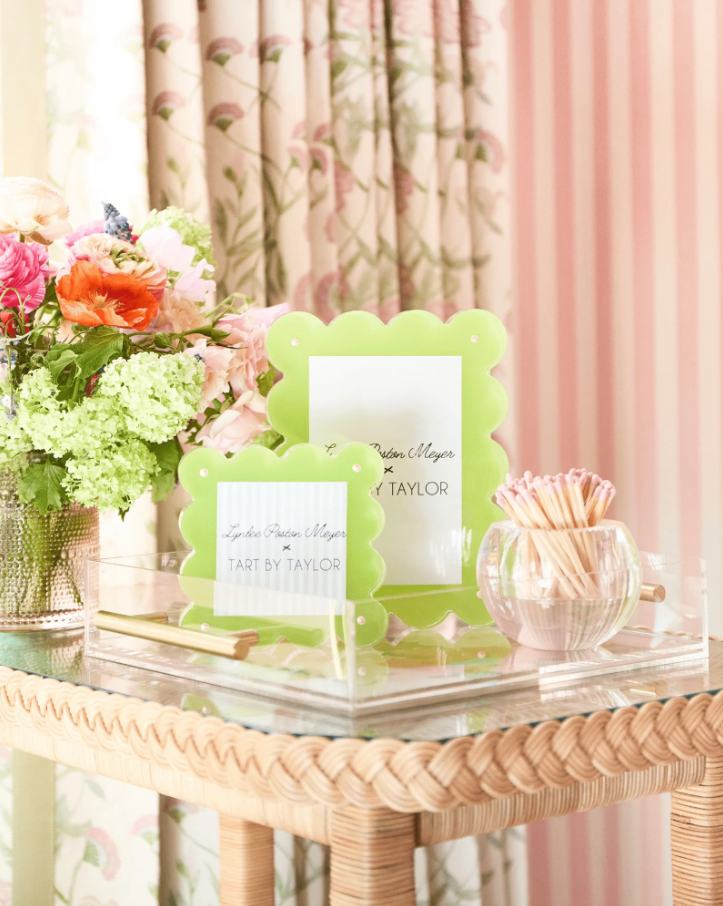 Mini Acrylic Frame, Kiwi - 13 Hub Lane   |  