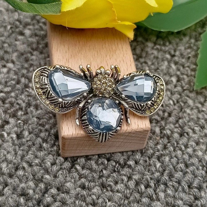 Sparkling Glass Rhinestone Bee Brooch