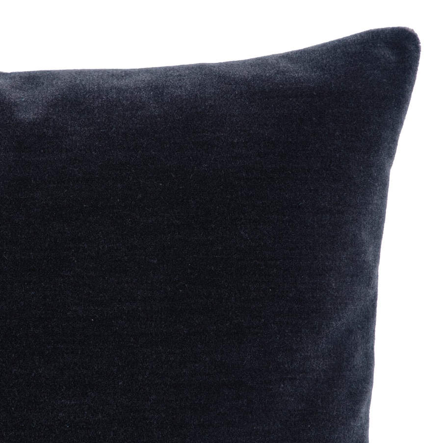 Bridger Pillow, Monte Navy