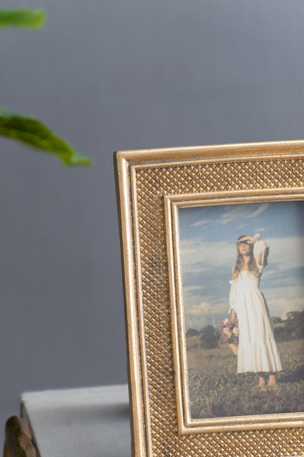 Lavish Gold Frame - 13 Hub Lane   |  Gold Frames