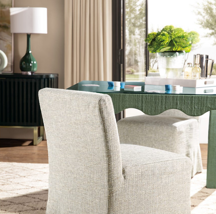 Naomi Game Table