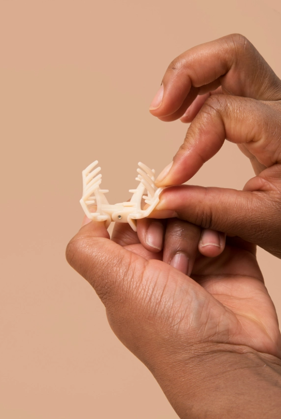 Open Hair Clip, Blonde Tortoise - 13 Hub Lane   |  Claw Clips