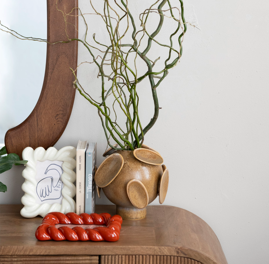 Stoneware 3D Footed Vase