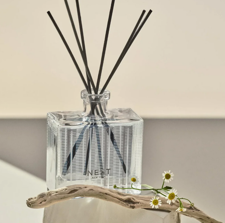 NEST Driftwood & Chamomile Reed Diffuser