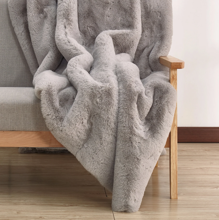 Chinchilla Throw, Silver